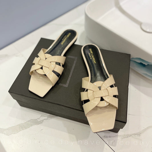 SL TRIBUTE SLIPPERS GLOSSY PASTEL YELLOW CALFSKIN