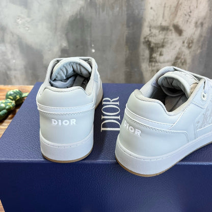 DIO Sneakers