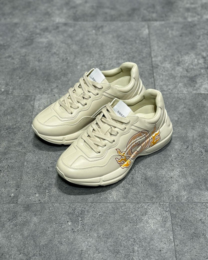 GUC Sneakers