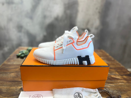 HERM Sneakers