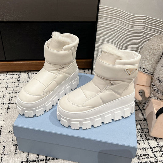 MONOLITH ANKLE BOOTS WITH STRAP IN RICE WHITE CALFSKIN AND FLEECE LINING